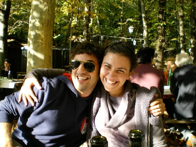 Strategies for Navigating the Line Between Emotional Closeness and Personal Space