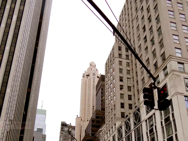 Global 5G Networks: Revolutionizing Worldwide Connectivity and Fueling Innovation