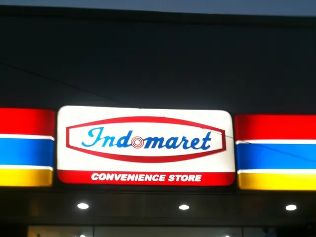 Selecting Optimal Technology Combinations for E-Commerce Website Construction