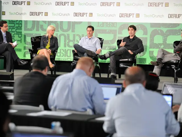 Enhancing Team Efficiency with Data: Productivity Tips from Successful Remote Work Groups