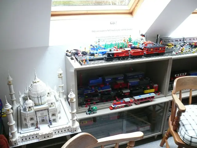 Illegal Drug Laboratory Discovered in Residential Area, April 6, 2018