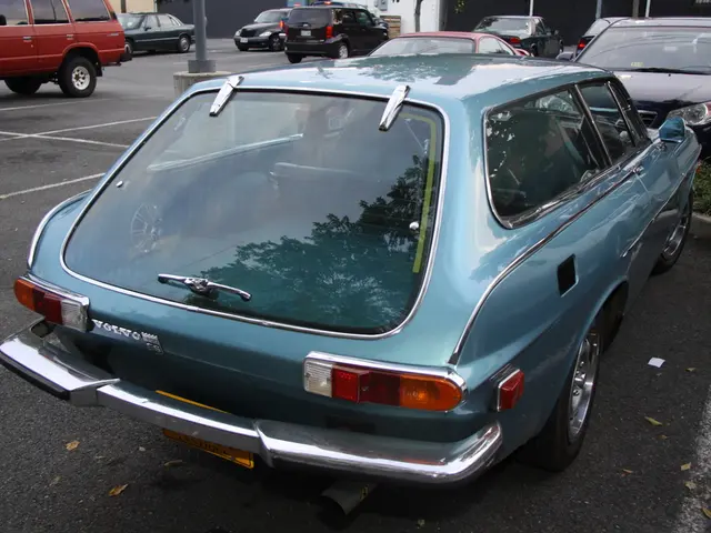 Disruptions at School in Strehla - Parent Driven Cars Cause Commotion on First Day